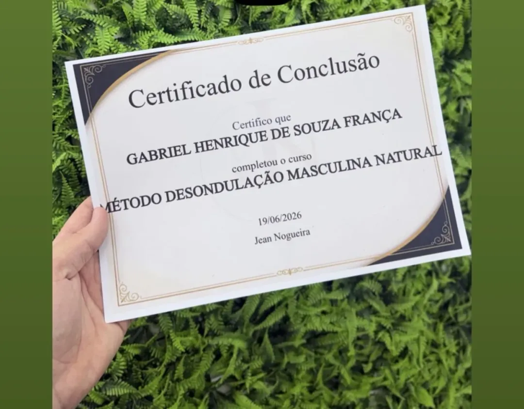 Certificado de conclusão do Gabriel no Método Desondulação Masculina Natural